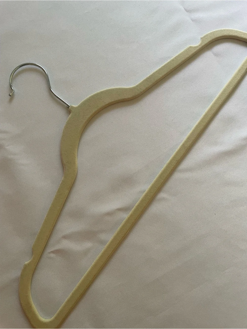 🔥 10 Cream Velvet Hangers Non-Slip Slim Closet Hangers